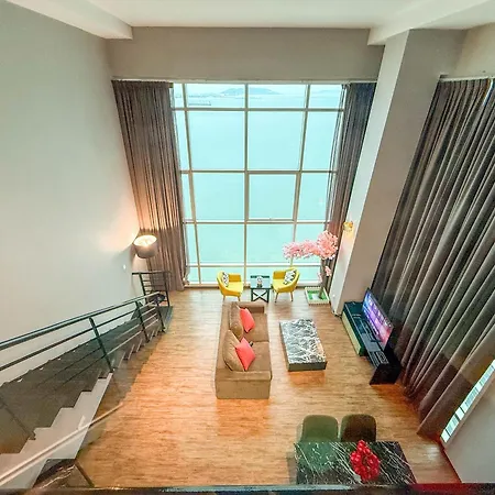 Happysty By Golden Hour Maritime Suite